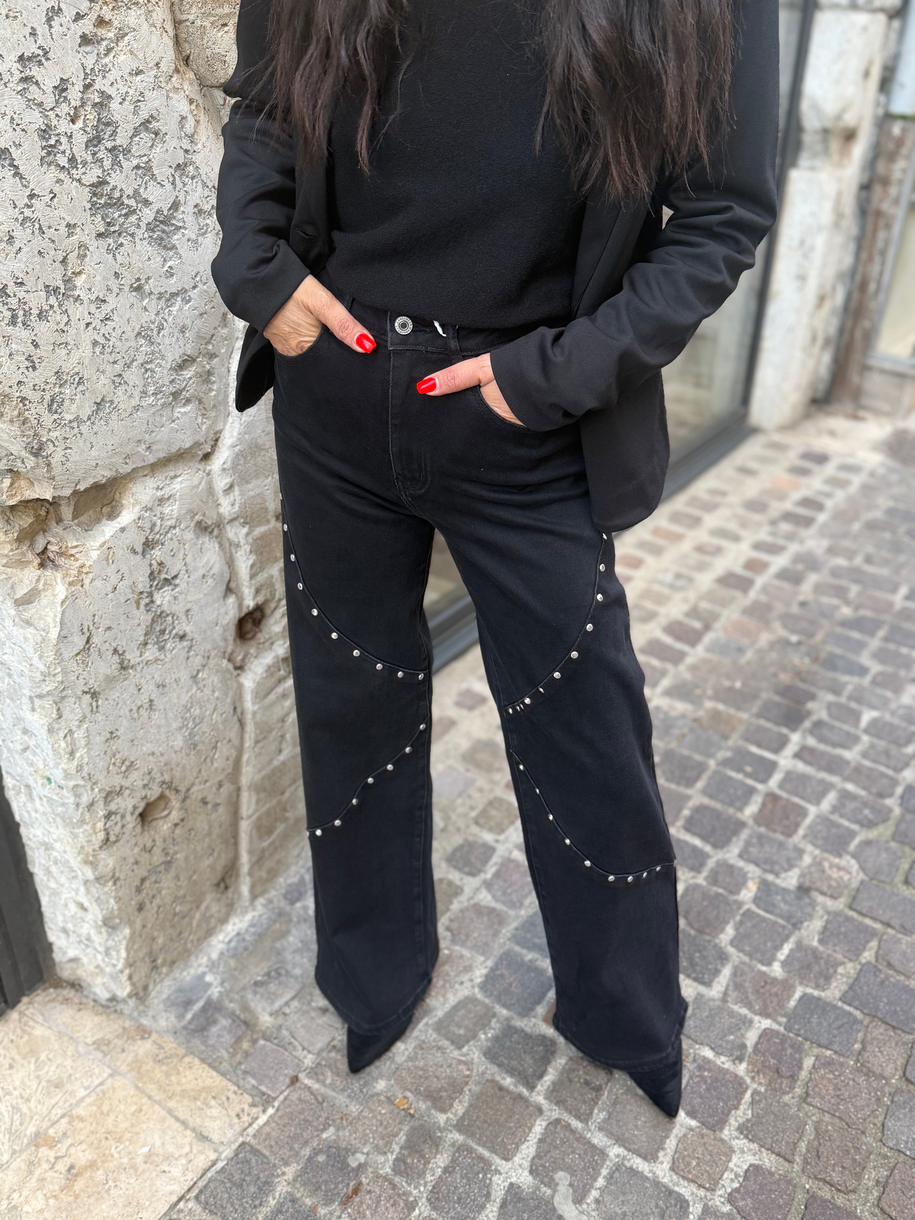 Jean à clou noir