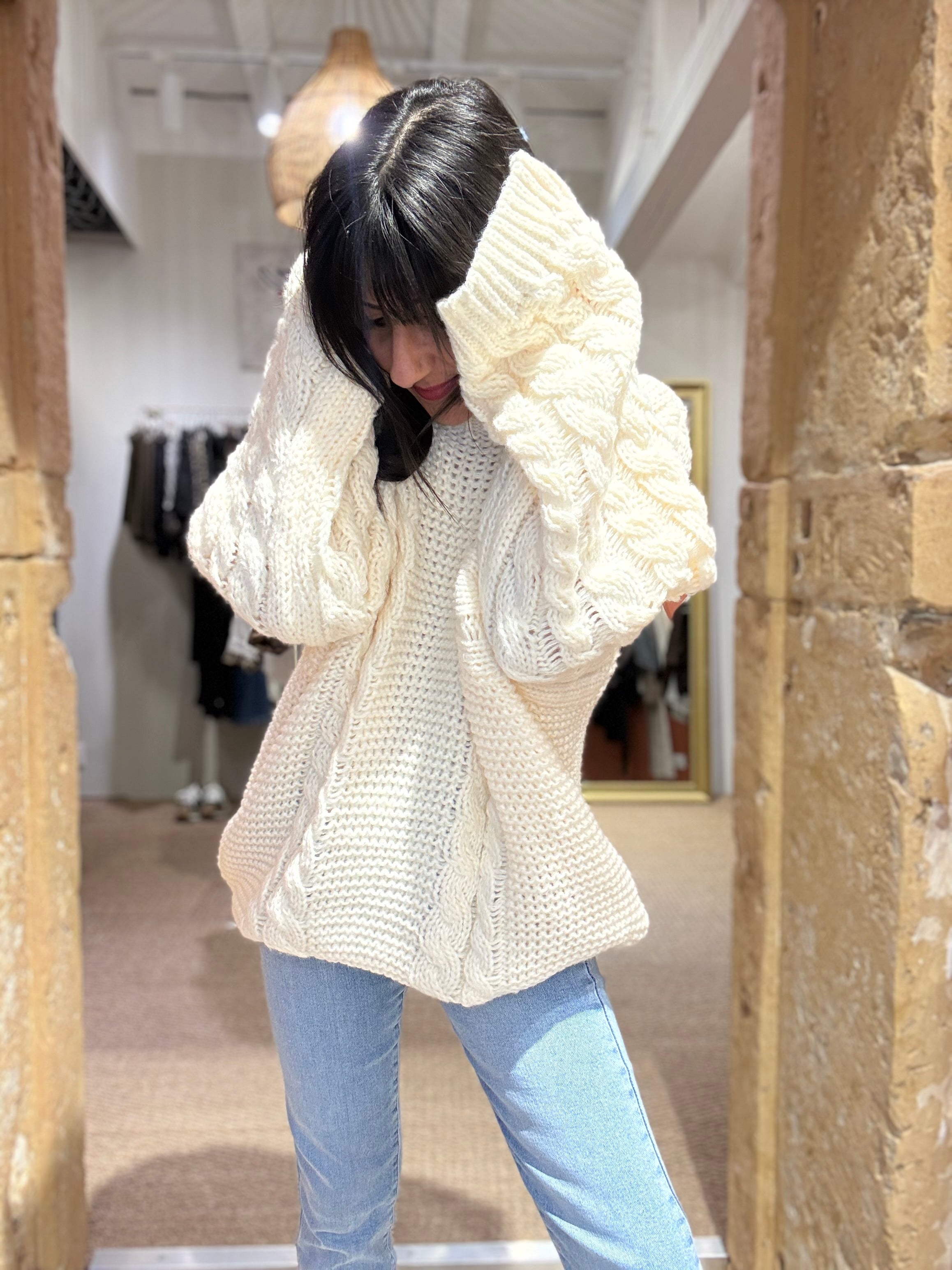 PULL EN GROSSE MAILLE ÉCRU