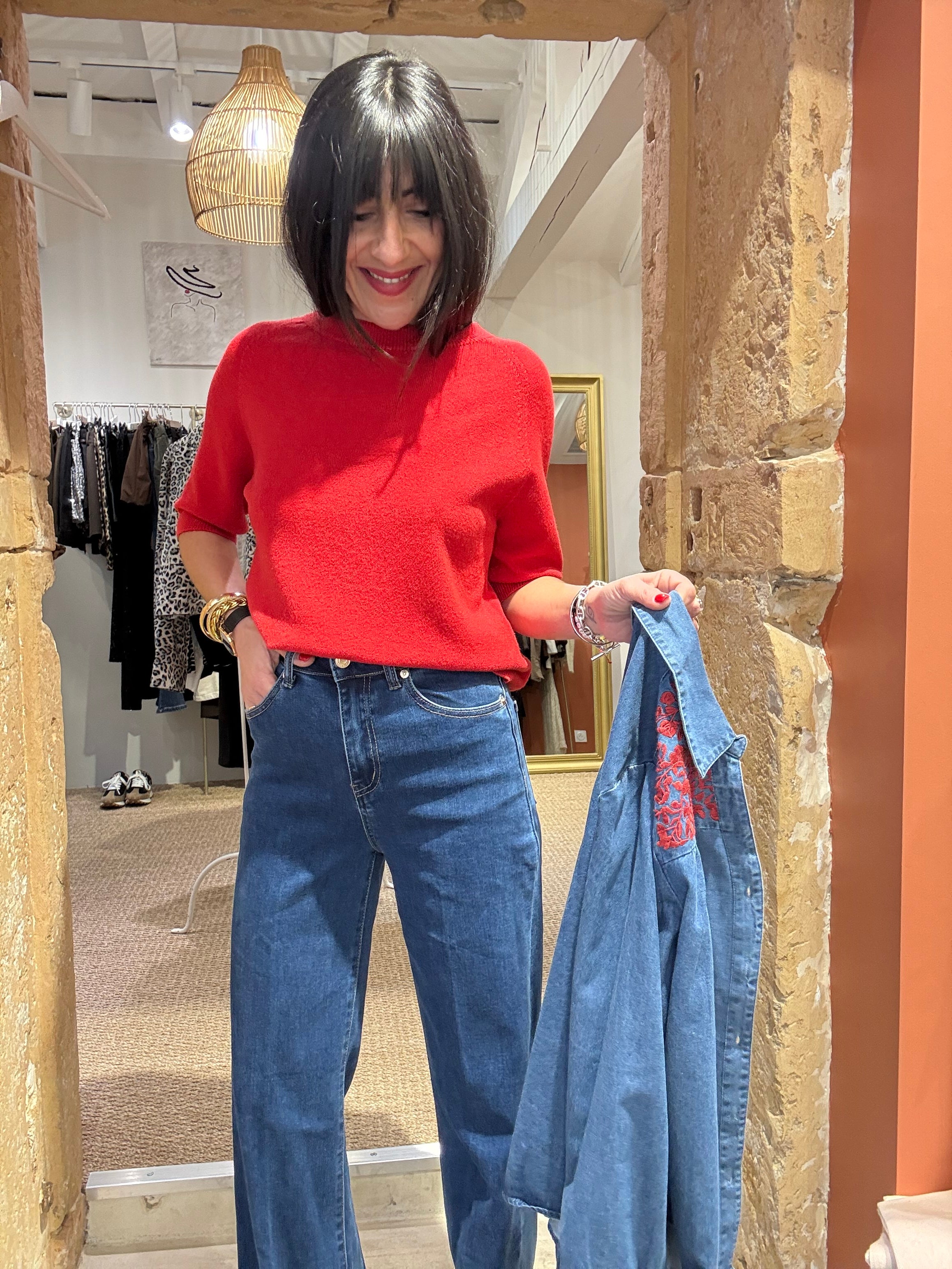 PULL MANCHES COURTES