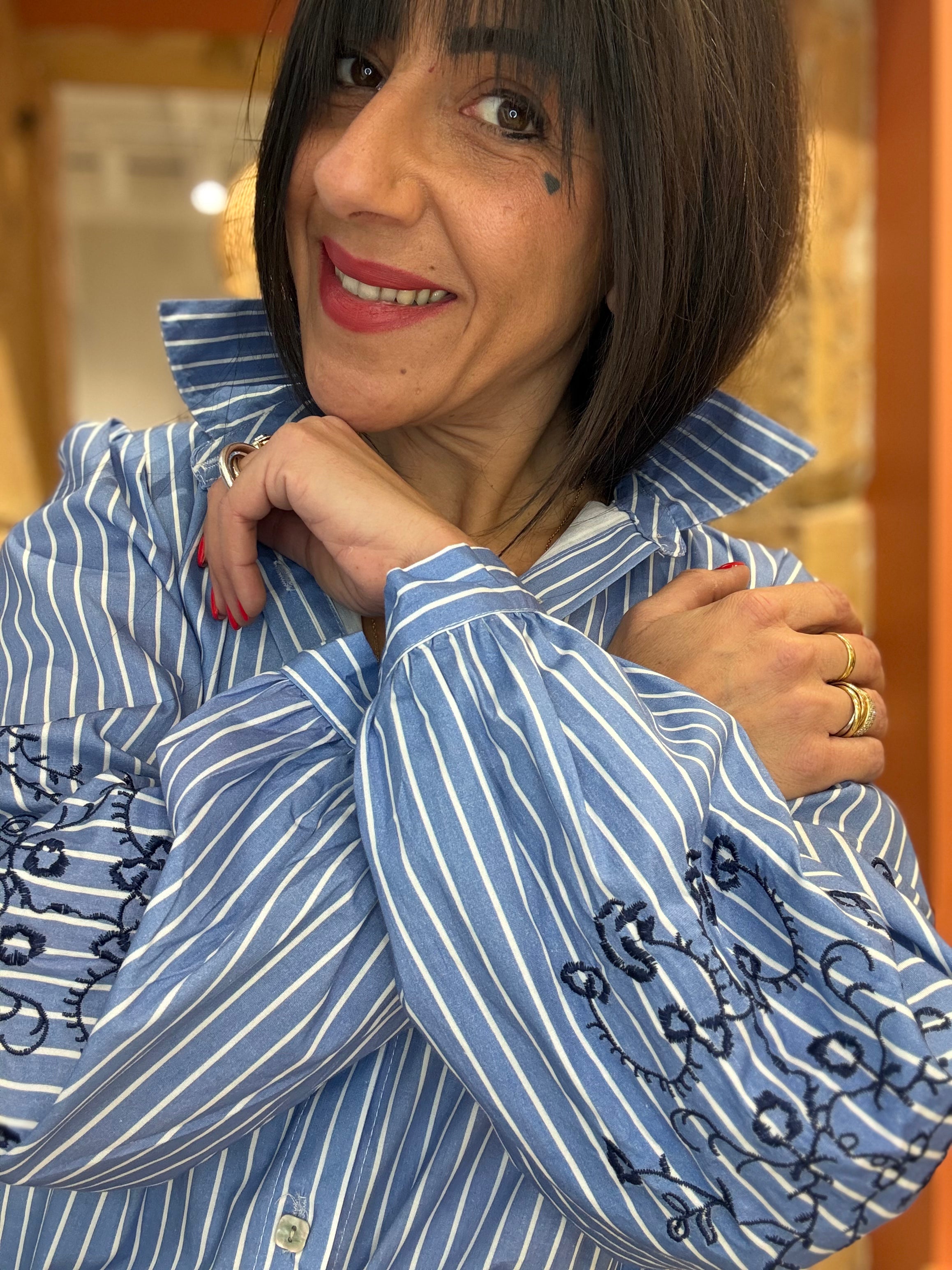 CHEMISE RAYÉE AVEC COUDES BRODERIE