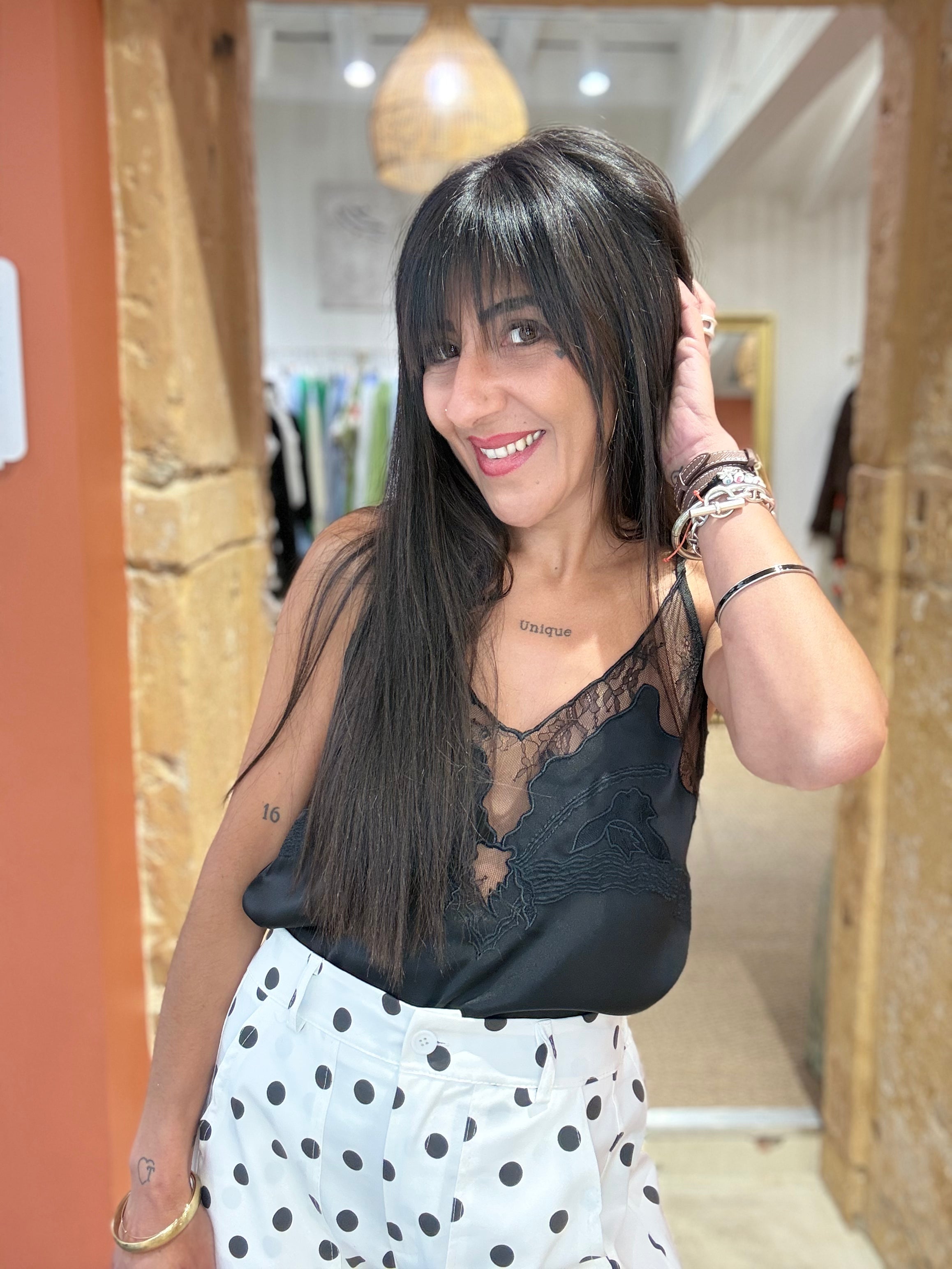 TOP DENTELLE NOIR