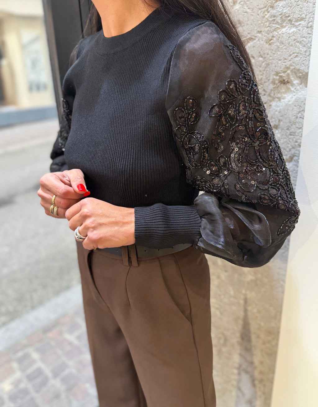 Pull strass col rond