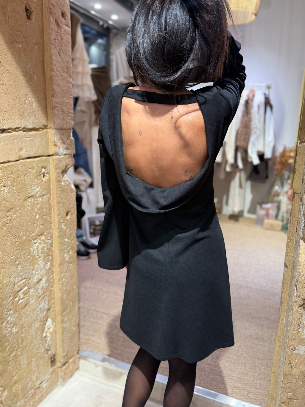 Robe Noire - Dos Noeud