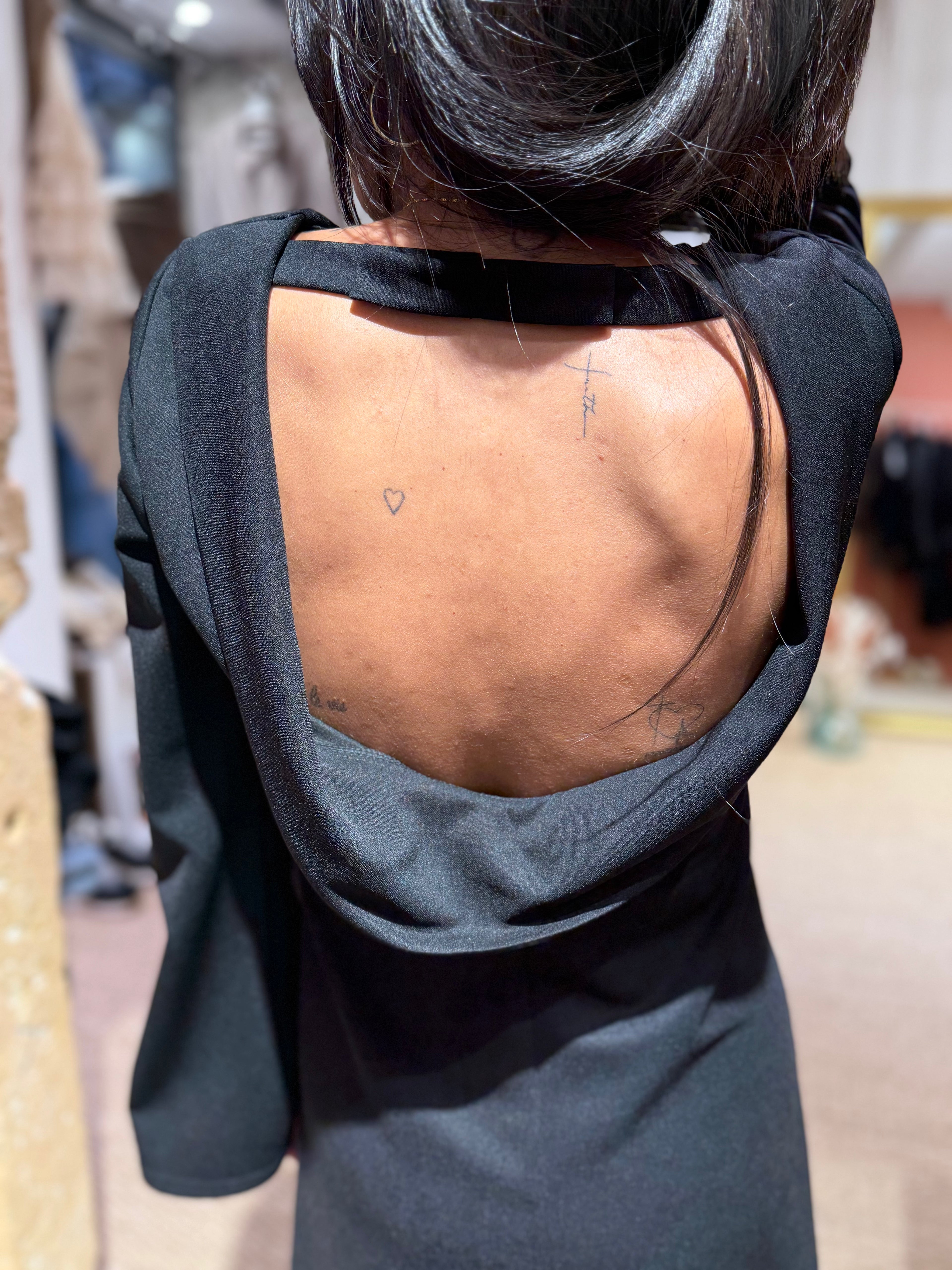 Robe Noire - Dos Noeud