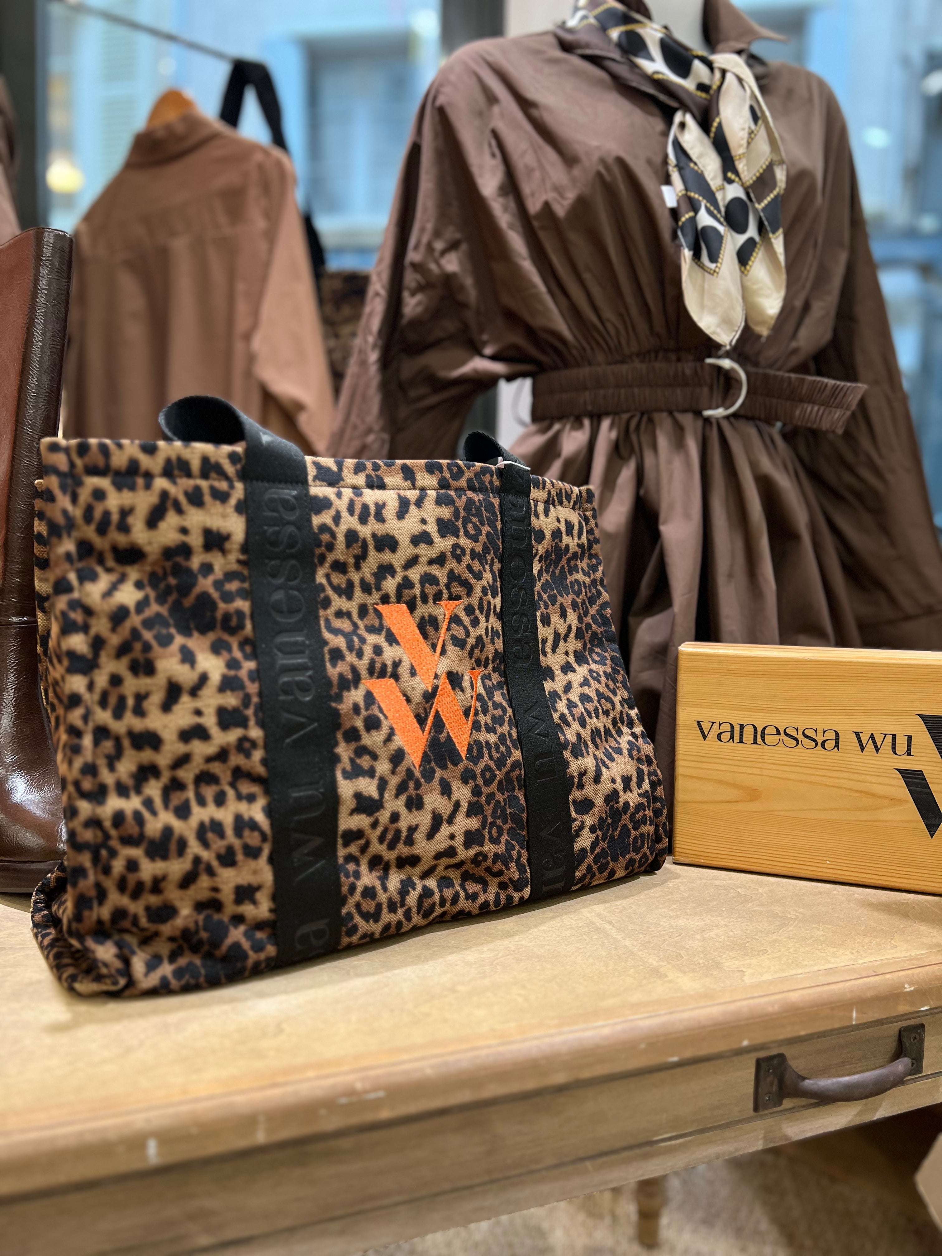 Sac Carla - Vanessa Wu