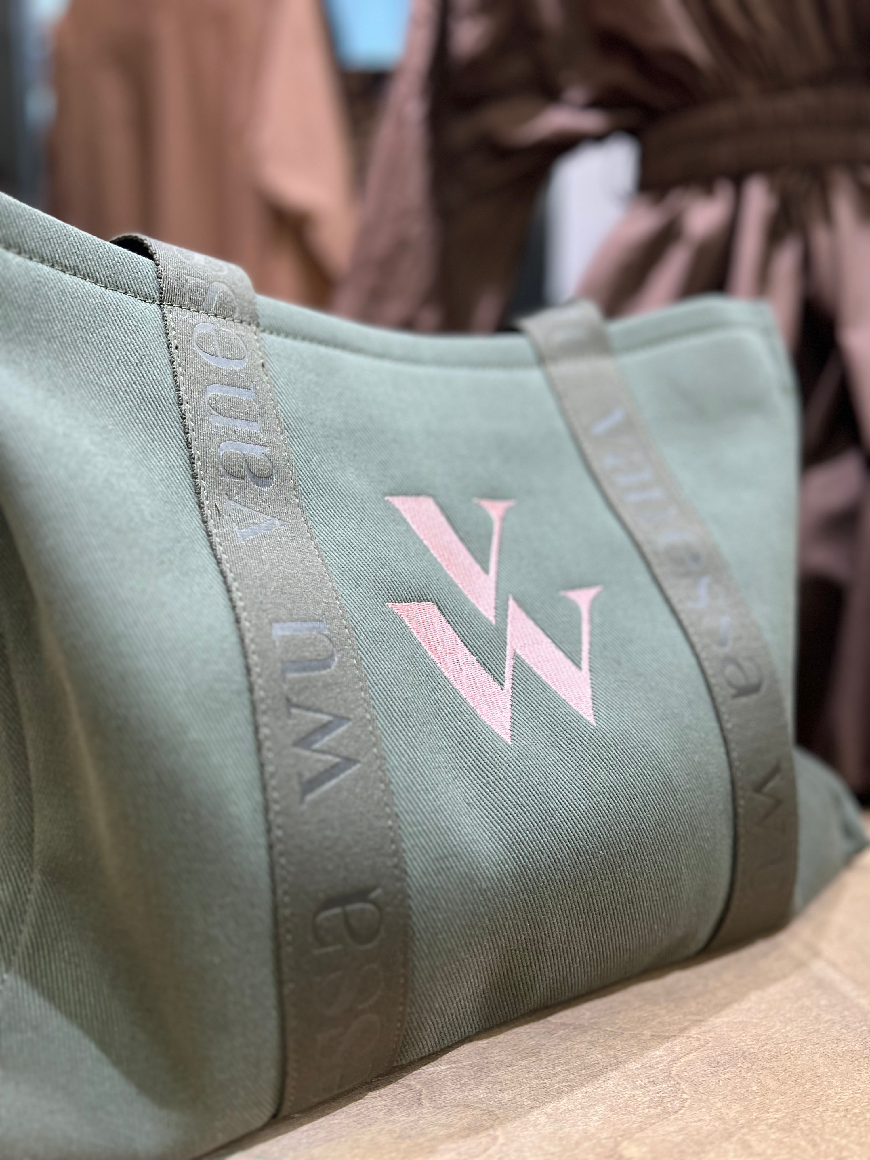 Sac Carla - Vanessa Wu