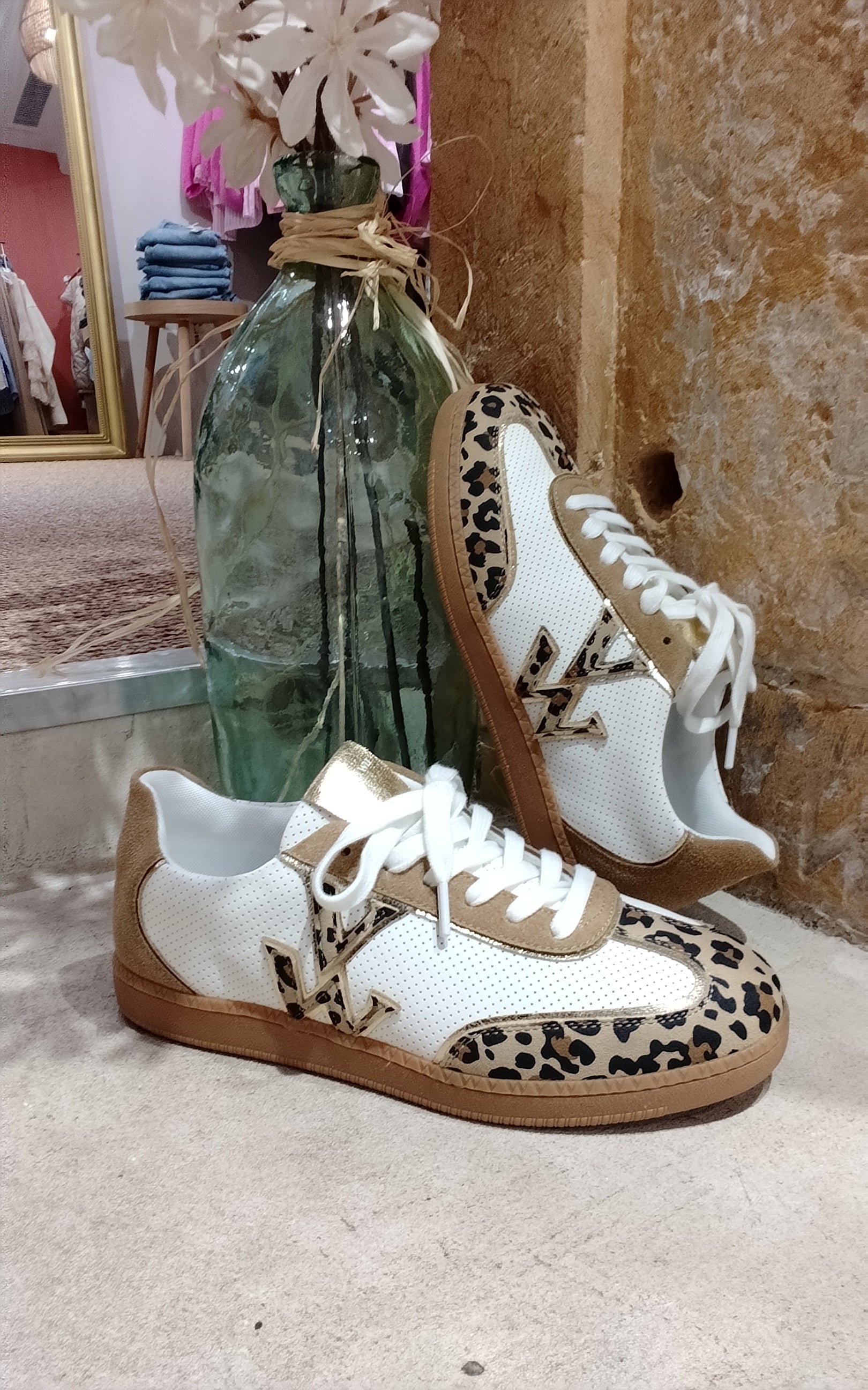 BASKETS AURA Initials